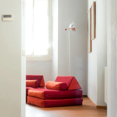 Apartment Antica Via Volta - The House Of Travelers Como