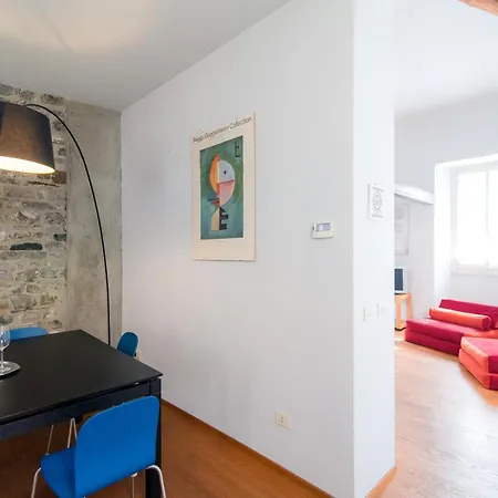 Antica Via Volta - The House Of Travelers *