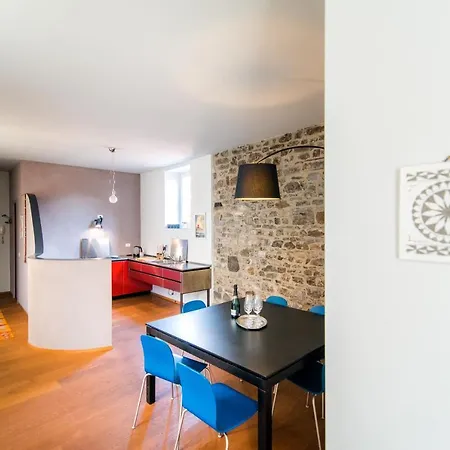 Antica Via Volta - The House Of Travelers