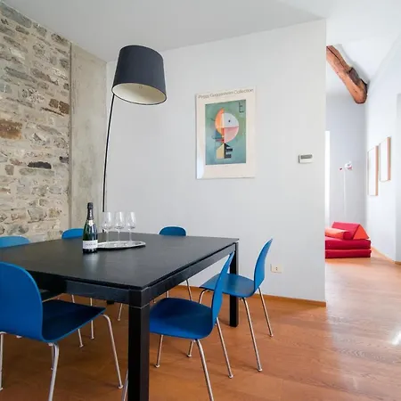 Appartamento Antica Via Volta - The House Of Travelers